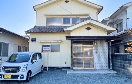 福山市草戸町三丁目中古住宅 (1)