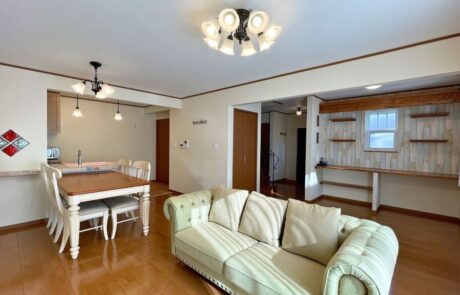 浅口市鴨方町六条院中中古住宅 (2)