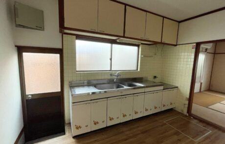 福山市大門町四丁目中古住宅 (8)